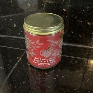 Bath and Body Works Pumpkin Apple Candle